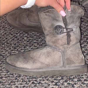 AUTHENTIC Women’s Gray Bailey Button UGG boots